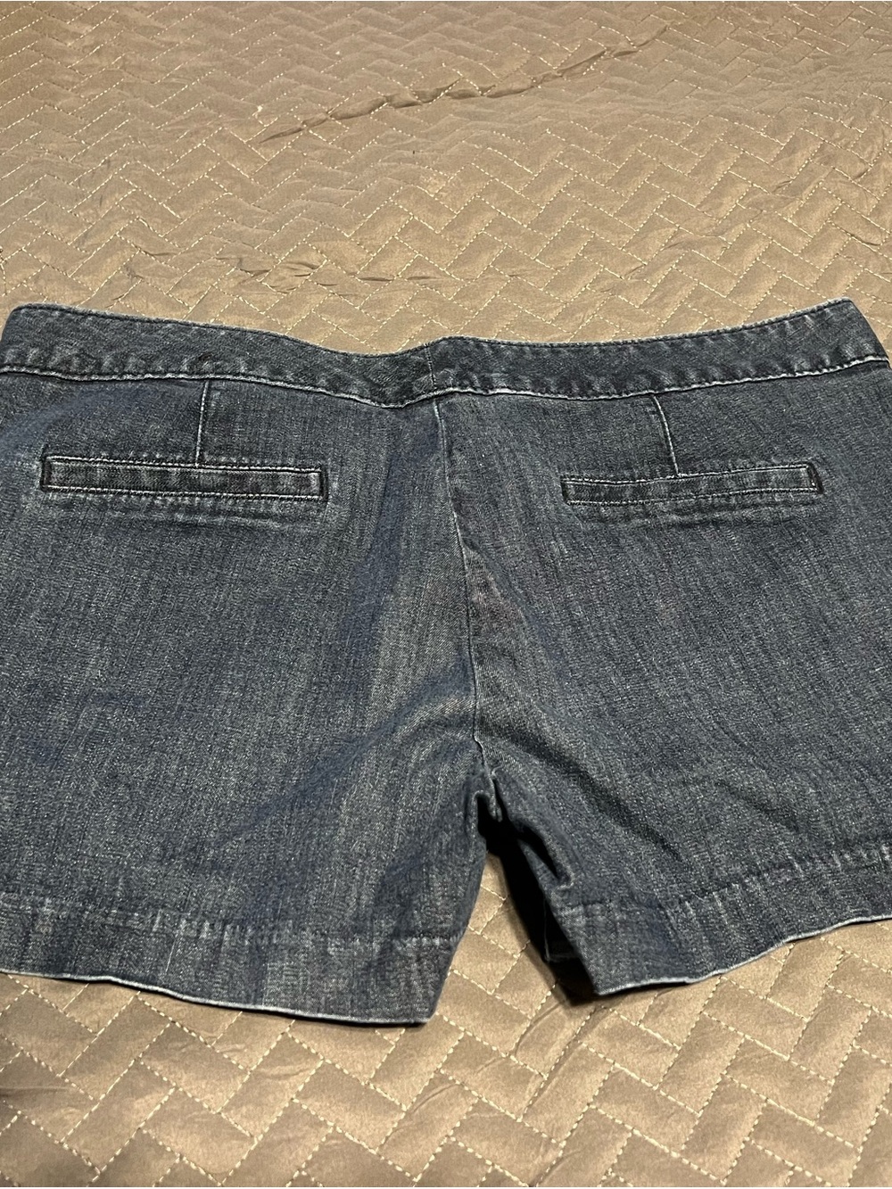 Banana Republic Washed Dark Blue Denim Shorts - Picture 3 of 3